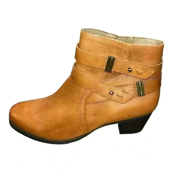 Naturalizer Shoes - Naturalizer KARMIC Women’s Boots, SZ 9.5 W US Tan Leather pre-loved beautiful!